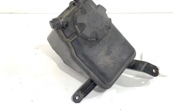 BMW 5 E60 E61 Coolant expansion tank/reservoir