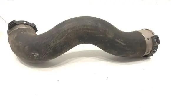 Air intake hose/pipe