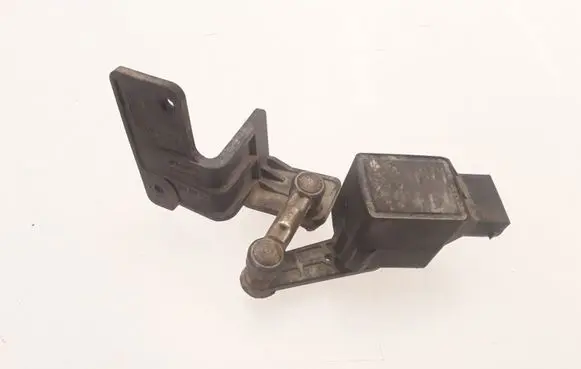 Headlight/headlamp level sensor
