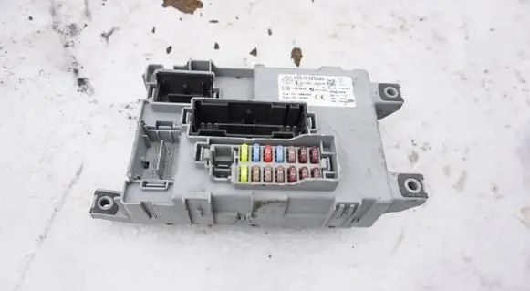 Fiat 500 Fuse box set POZOSTAE