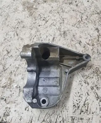 BMW 1 E81 E87 Power steering pump mounting bracket 7692974