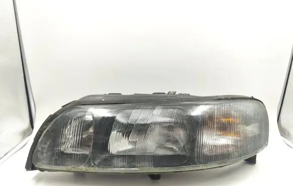 Volvo S60 Headlight/headlamp 01220467