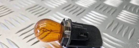 Volvo V70 Tail light bulb cover holder 9483287