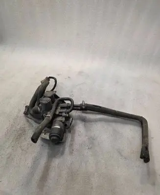 Audi A8 S8 D2 4D Coolant heater control valve 4D0959617A 1136008850