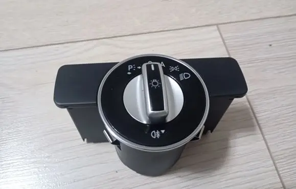 Mercedes-Benz E C207 W207 Light switch A2125450604