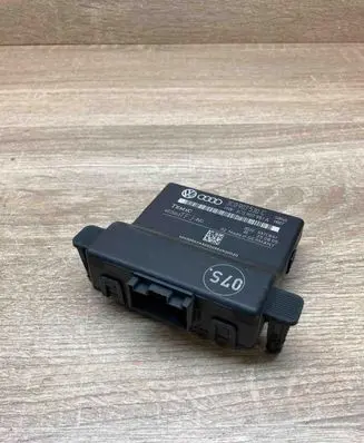 Volkswagen PASSAT B6 Gateway control module 3C0907530C 3C0907951A