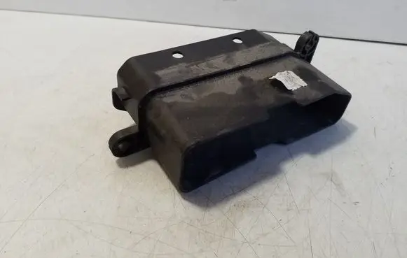 KIA Stonic Air intake duct part 28220H8200