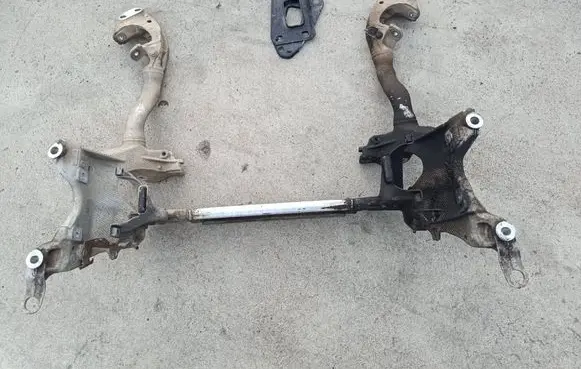 Audi A5 Sportback 8TA Front subframe