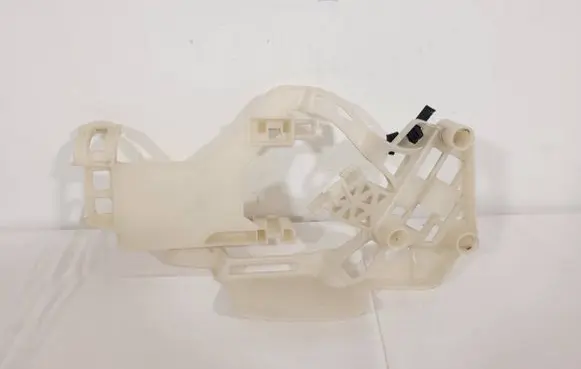 Volkswagen Tiguan Rear door exterior handle/bracket 5N0839768C