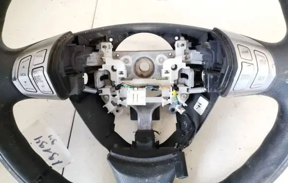 Honda FR-V Steering wheel buttons/switches 