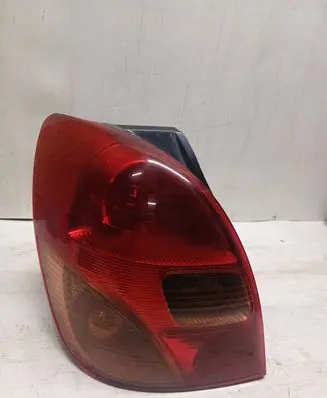 Toyota Corolla Verso E121 Rear/tail lights Rs12a