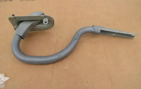 BMW 5 E60 E61 Tailgate/trunk/boot hinge 7034246