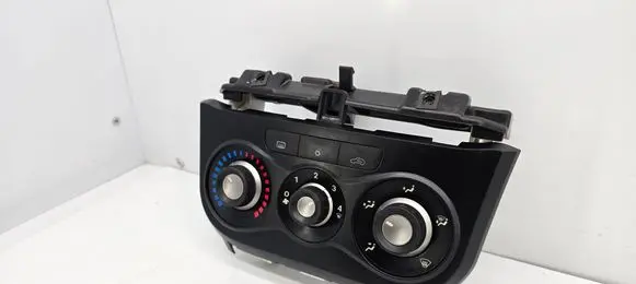 Alfa Romeo Mito Climate control unit