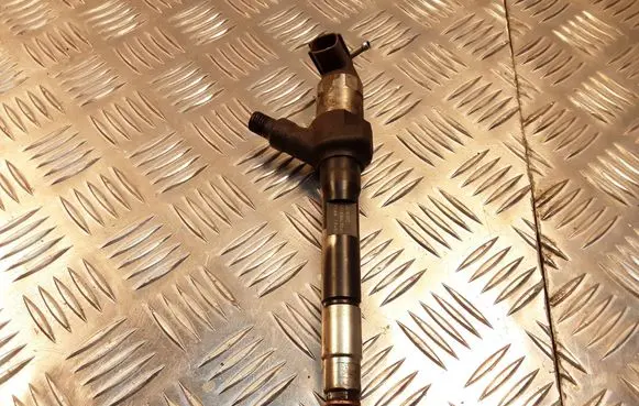 Mazda 6 Fuel injector R2AA13H50