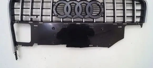 Audi Q7 4L Front bumper upper radiator grill 4L0853651E