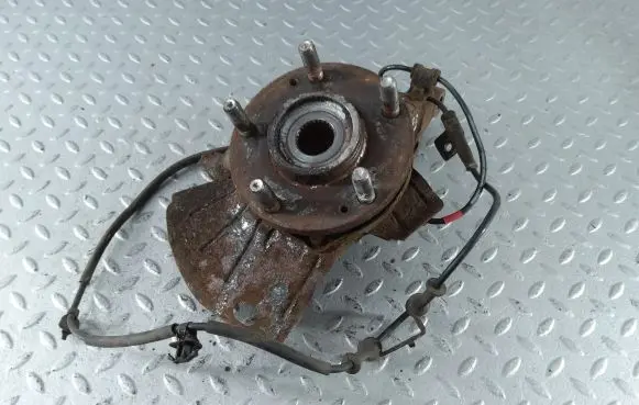 Hyundai i40 Front wheel hub 517163Z000
