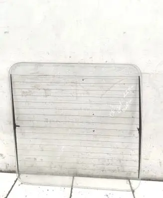 Mercedes-Benz Sprinter W901 W902 W903 W904 Loading door trunk window/glass AS2