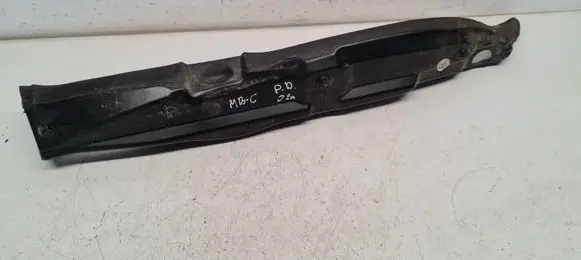Mercedes-Benz C W203 Fender foam support/seal A2038890225