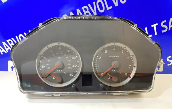 Volvo S40 Speedometer (instrument cluster) 30710071 8697035