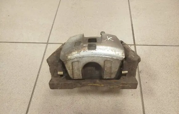 Lexus RX 330 - 350 - 400H Front brake caliper 6408