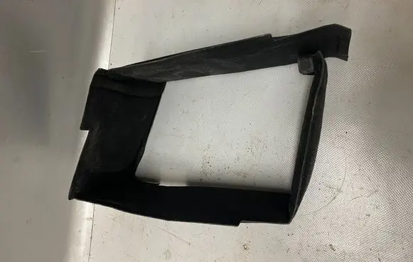 Audi A3 S3 8V Battery box tray cover/lid 2Q0915418G