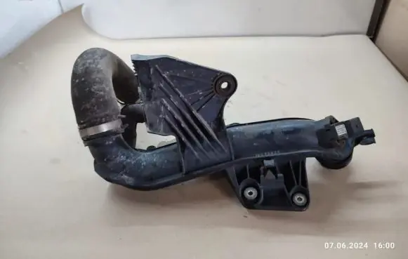 Audi A4 S4 B8 8K Air intake hose/pipe