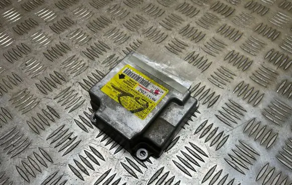 Mitsubishi Lancer Airbag control unit/module MN141262 W2T62174