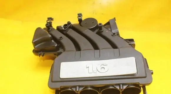 Volkswagen Golf VI Intake manifold 06A133185PL