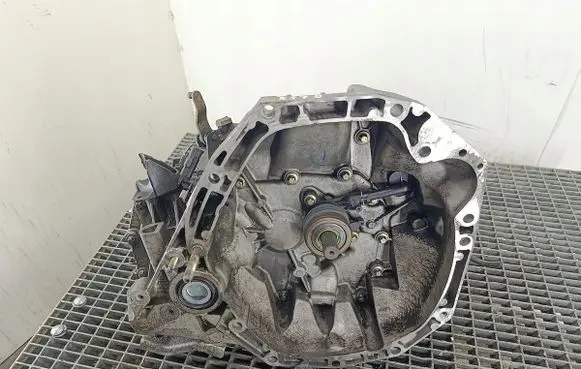 Renault Clio III Manual 5 speed gearbox JH3131
