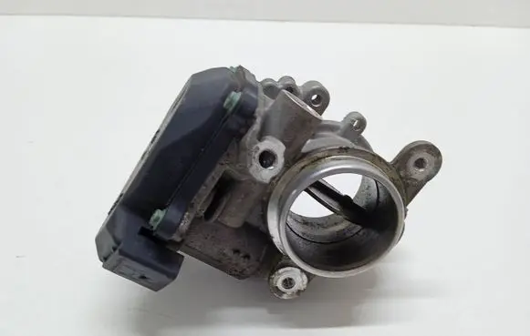 Skoda Octavia Mk3 (5E) Throttle valve 04L128059T 04L128063T A2C94859900