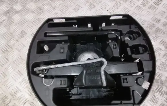 Citroen C3 Aircross Tool set 9817224380