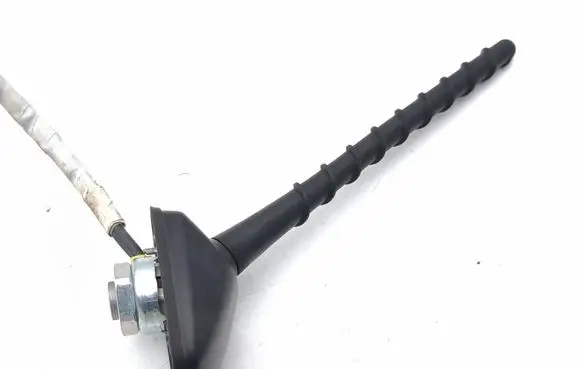 Toyota Prius (XW30) Radio antenna