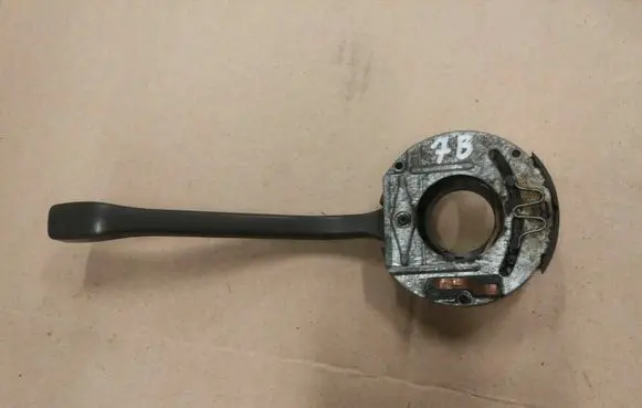 Volkswagen Jetta I Indicator stalk 321953513