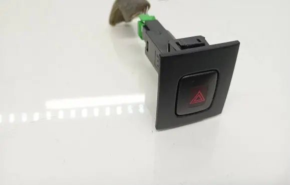Volvo V70 Hazard light switch 9123685 12W273