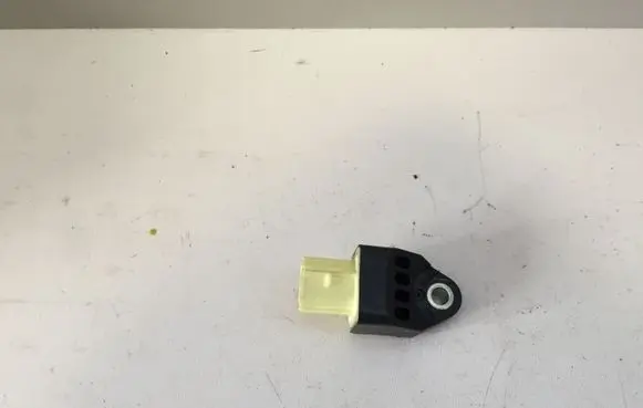 Toyota RAV 4 (XA30) Airbag deployment crash/impact sensor 8983133020