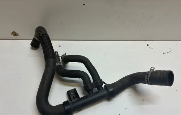Renault Megane IV Engine coolant pipe/hose 215016787R