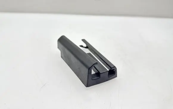 BMW iX Sliding door rail trim 9109960 L001766178