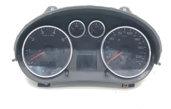Audi A2 Speedometer (instrument cluster) 8Z0920900G