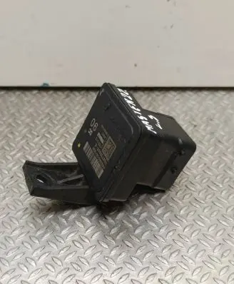Renault Master III Glow plug pre-heat relay 110675590R A6229901130 001047422
