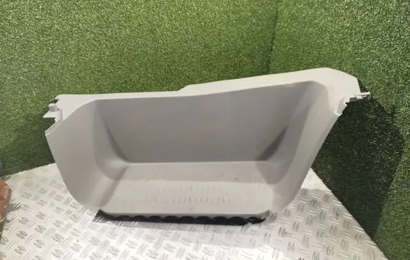 Man TGE 1gen Front sill trim cover 7C0863736 700863736E 7C0863778