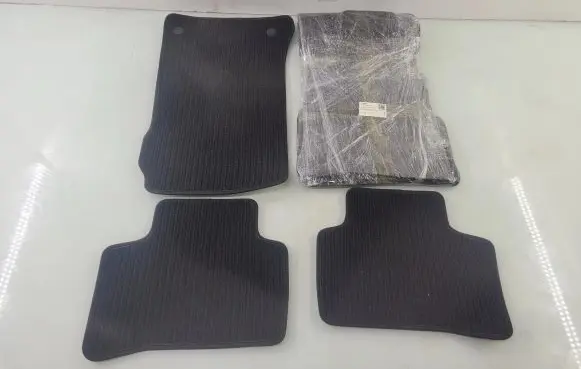 Mercedes-Benz GLK (X204) Car floor mat set A2046801348 A2046803604 A2046801448