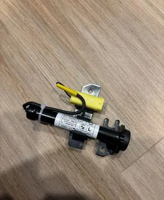 BMW 3 G20 G21 Bonnet Pedestrian Airbag Actuator 7449429