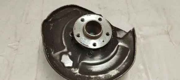 Volvo S60 Rear wheel hub 31681579