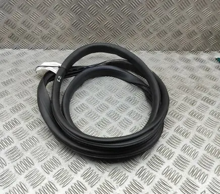 Renault Austral Rubber seal rear door 828384708R