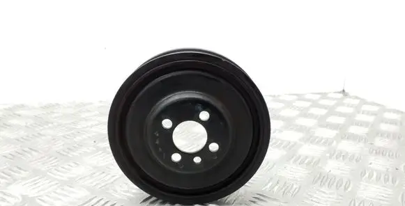 Volkswagen PASSAT B8 Crankshaft pulley 03G105243