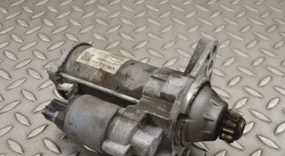 Volkswagen Golf VII Starter motor 02Z911024Q 0001179514