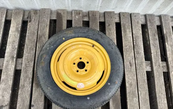 Honda CR-V R17 spare wheel