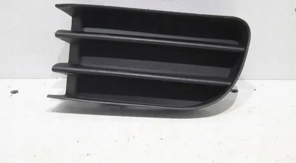 Renault Megane II Front bumper lower grill 8200115119