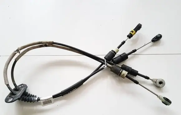 Gear shift cable linkage