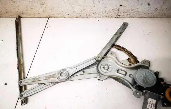 Toyota Corolla Verso AR10 Sliding door window regulator with motor 